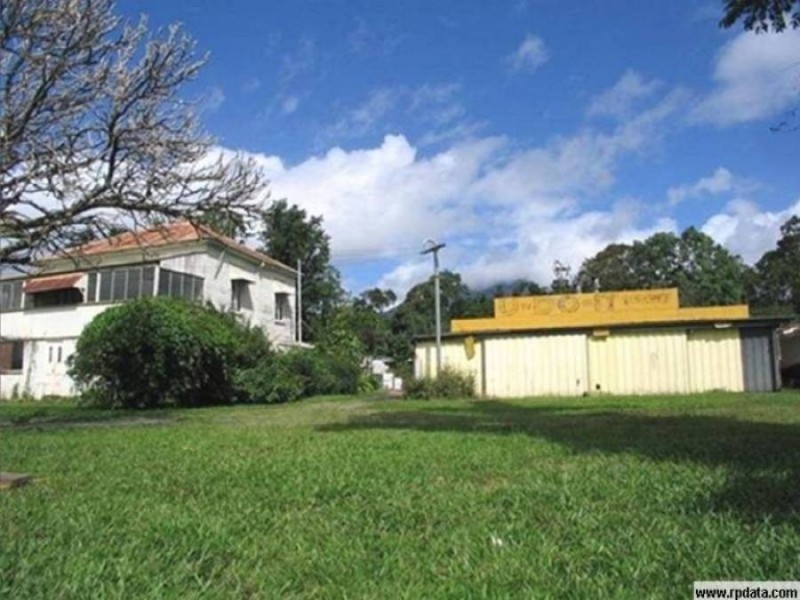 81-83 Bruce Highway, Edmonton QLD 4869