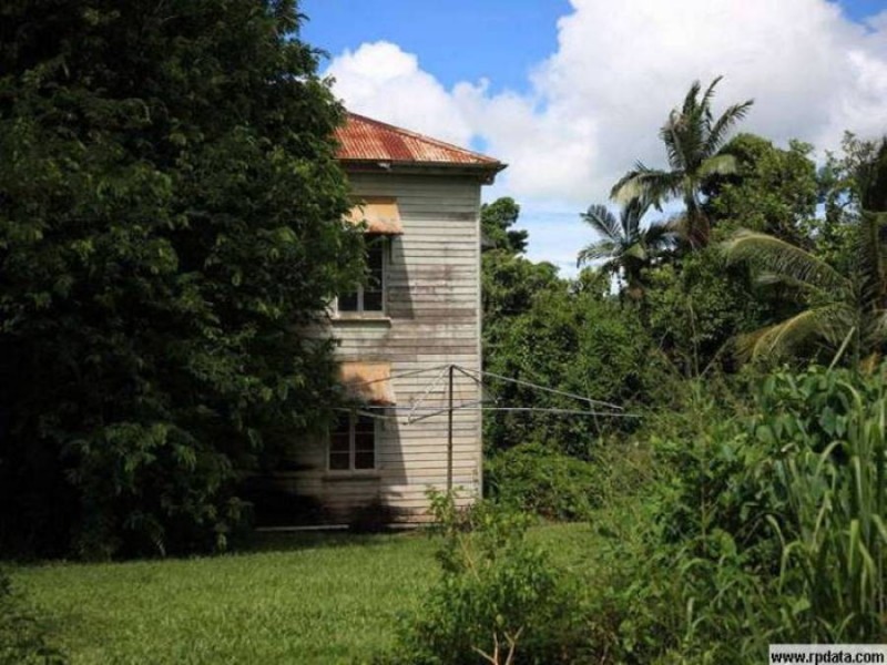 81-83 Bruce Highway, Edmonton QLD 4869