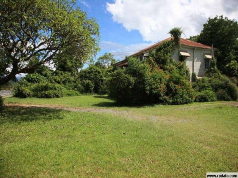 81-83 Bruce Highway, Edmonton QLD 4869