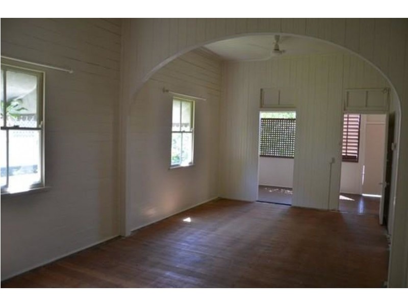 165 Grafton St, Cairns City QLD 4870
