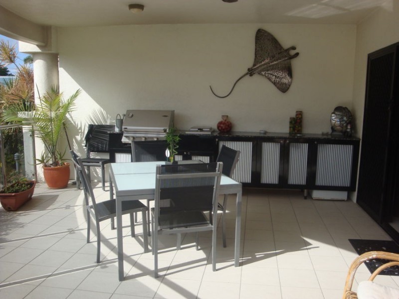 2 285-291 Esplanade, Cairns North QLD 4870