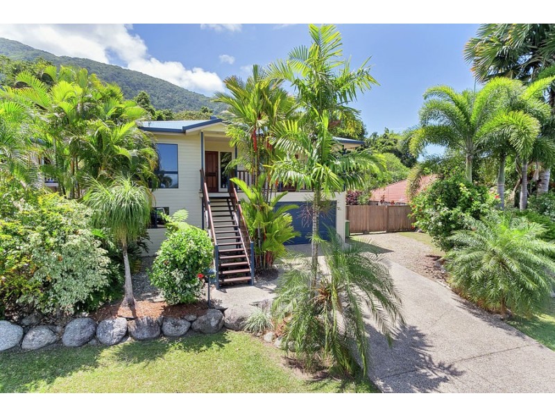 24 Macarthur Close, Palm Cove QLD 4879
