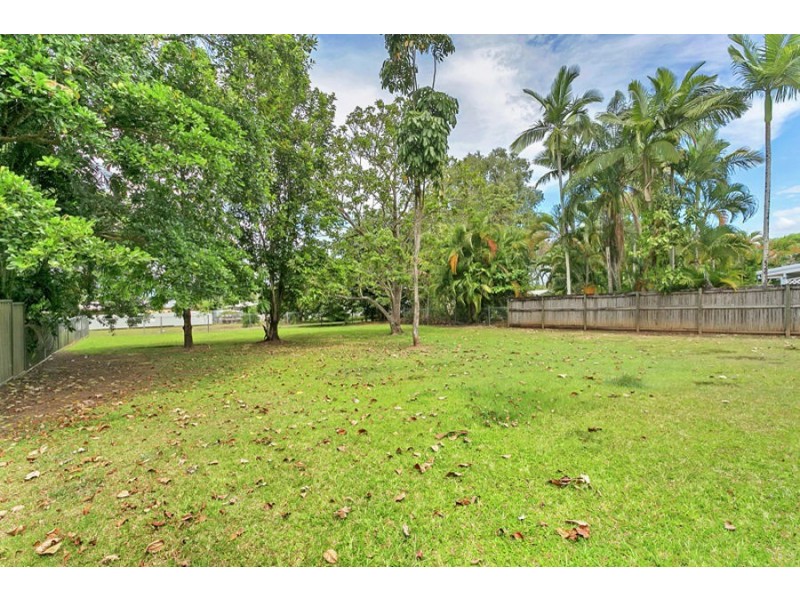 68 Irene Street, Mooroobool QLD 4870