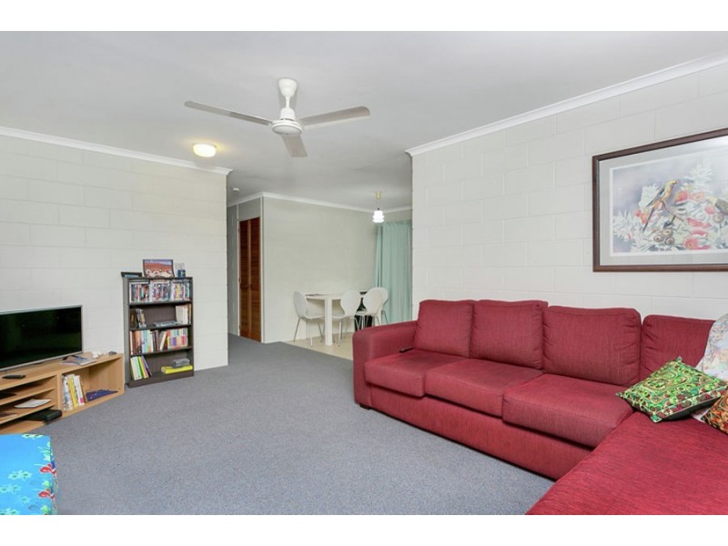 68 Irene Street, Mooroobool QLD 4870