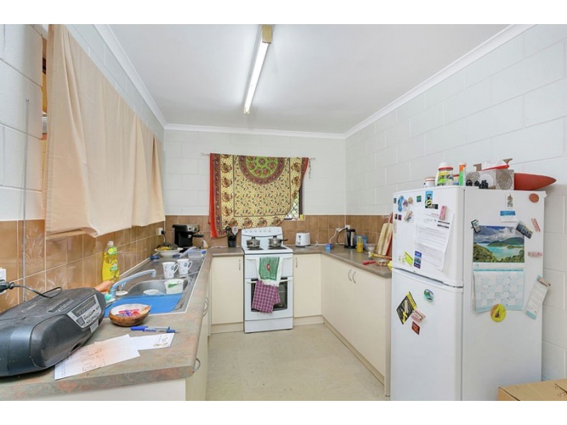 68 Irene Street, Mooroobool QLD 4870