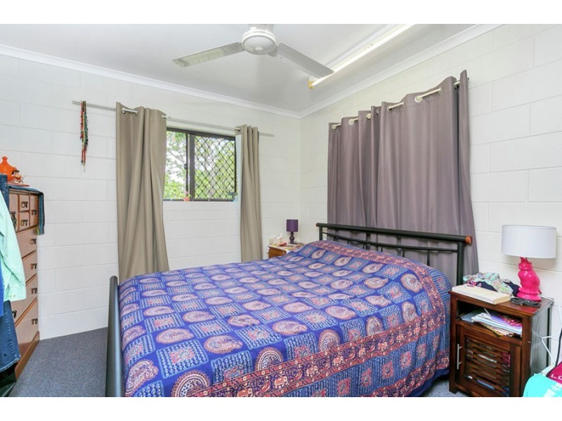 68 Irene Street, Mooroobool QLD 4870