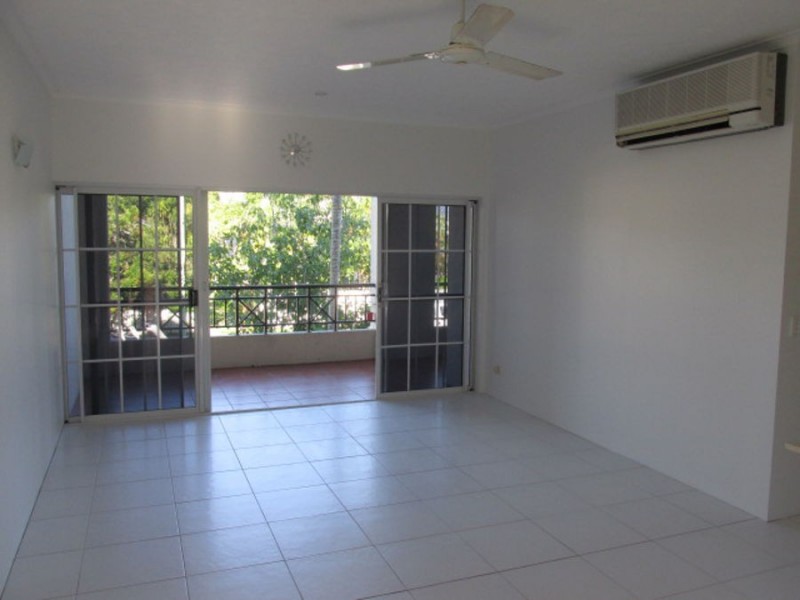 27 327 Lake Street, Cairns QLD 4870