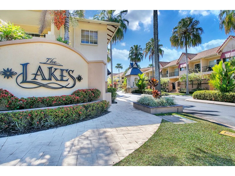 1612 2 Greenslopes Street, Cairns North QLD 4870