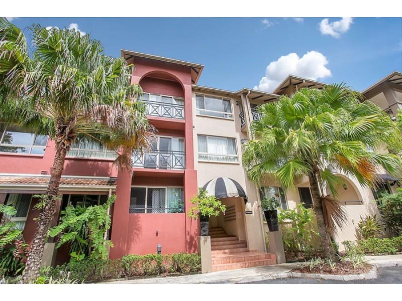 1612 2 Greenslopes Street, Cairns North QLD 4870