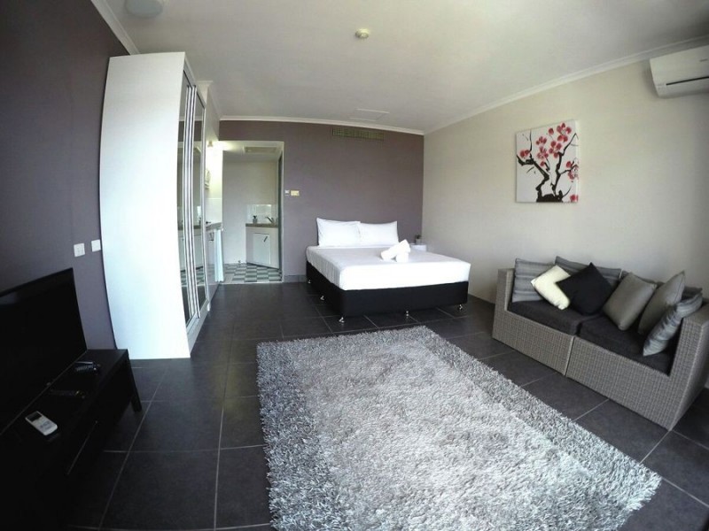 23 136 Sheridan Street, Cairns North QLD 4870