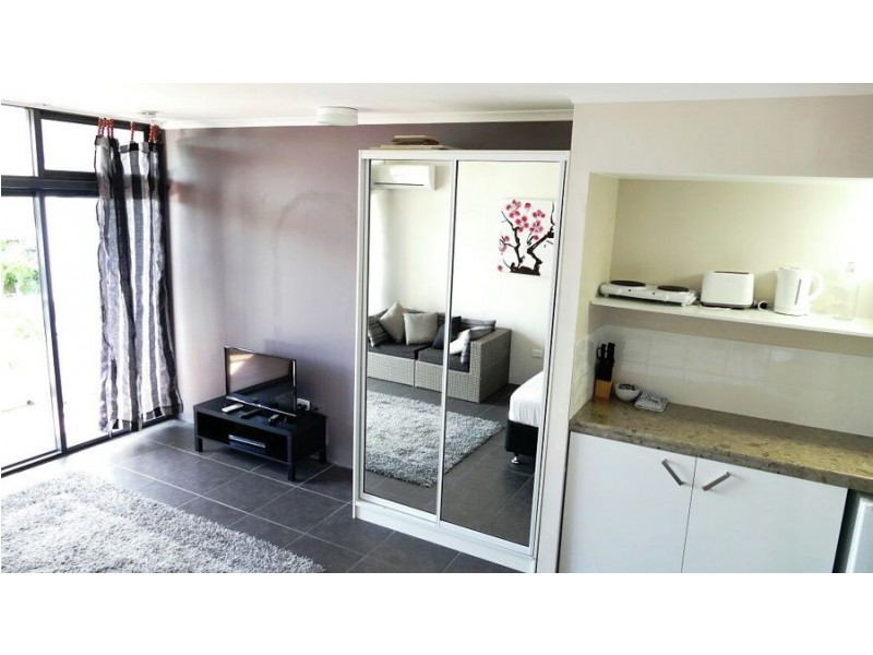 23 136 Sheridan Street, Cairns North QLD 4870