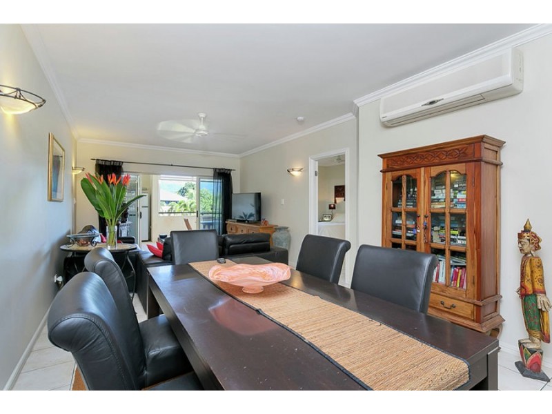 17/304 Lake Street, Cairns North QLD 4870