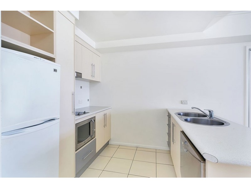 202/6 Lake Street, Cairns City QLD 4870