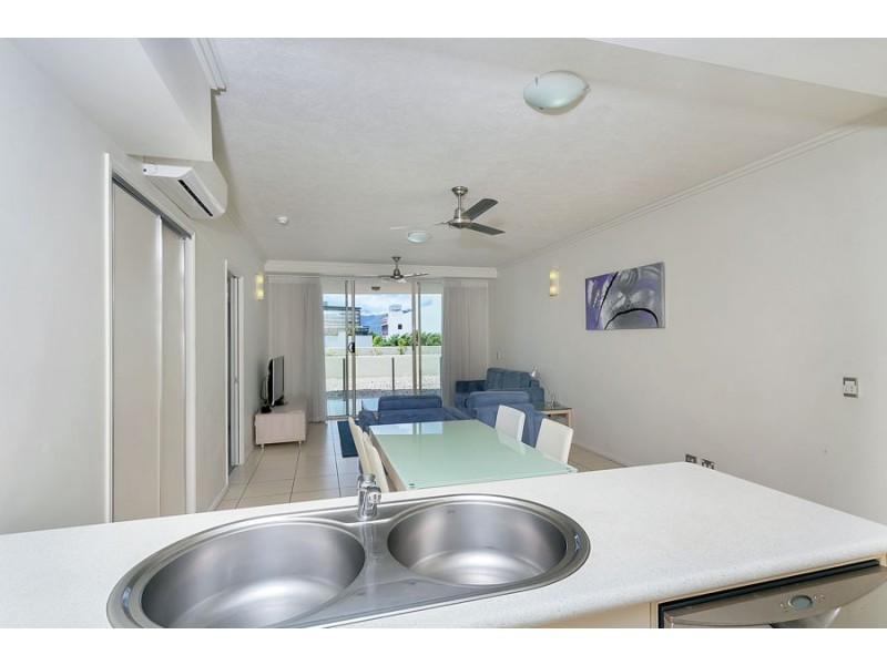 202/6 Lake Street, Cairns City QLD 4870