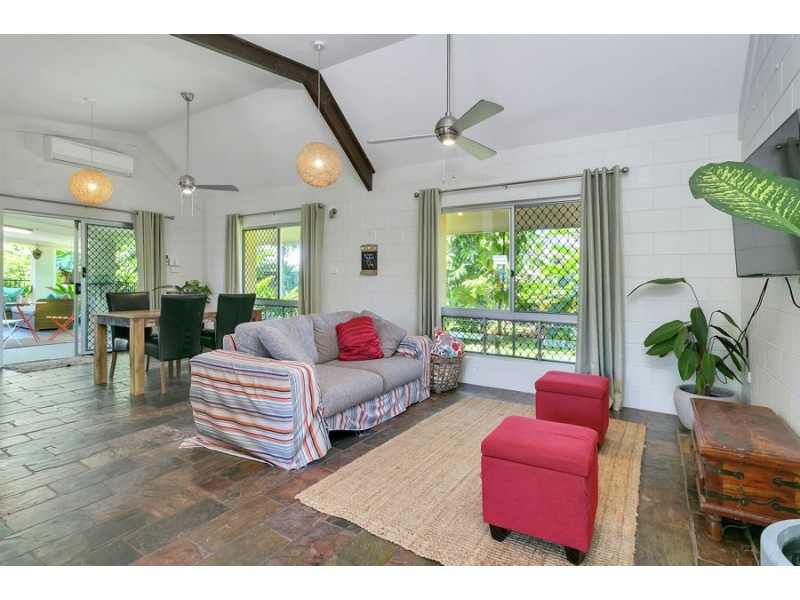 5 Moonah Street, Holloways Beach QLD 4878