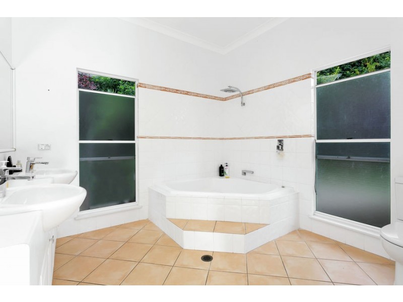 15 Nimrod Close, Speewah QLD 4881