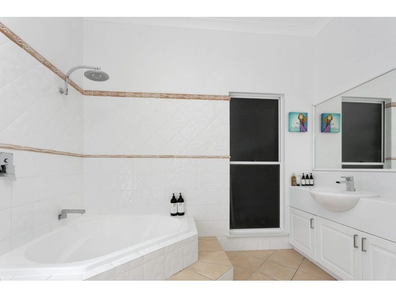 15 Nimrod Close, Speewah QLD 4881