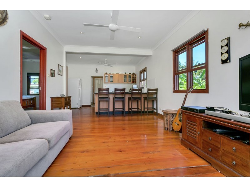 14 Gough Street, Manunda QLD 4870