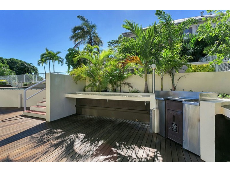 136 Sheridan Street, Cairns City QLD 4870