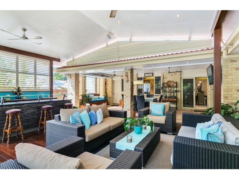 15 Knight Road, Smithfield QLD 4878