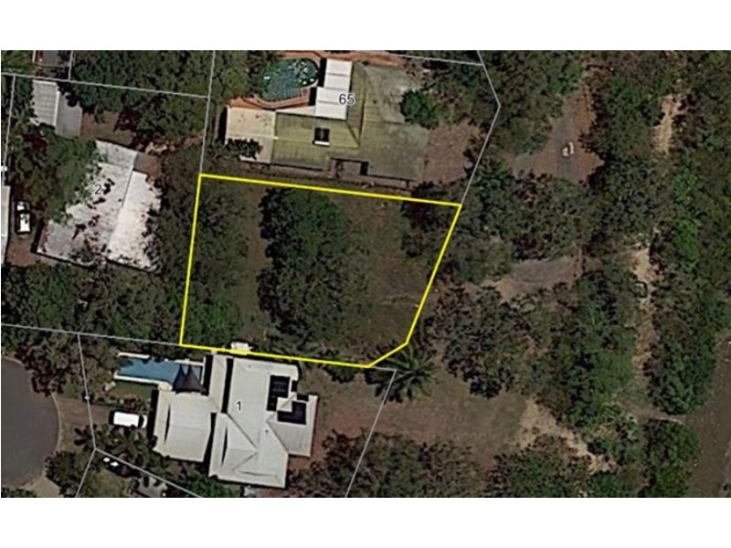 63 Willow Street, Holloways Beach QLD 4878