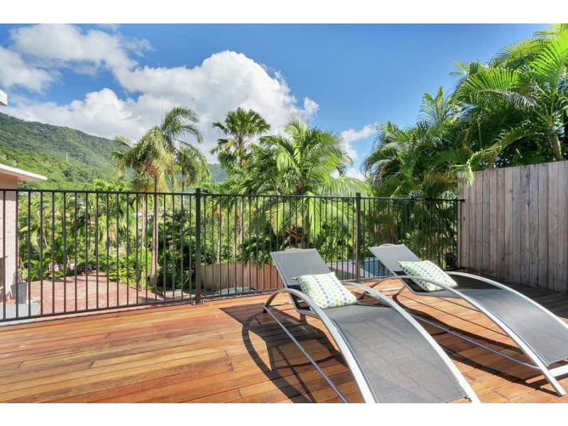 1 Sandpiper Court, Bayview Heights QLD 4868