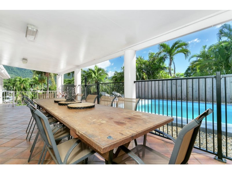 1 Sandpiper Court, Bayview Heights QLD 4868