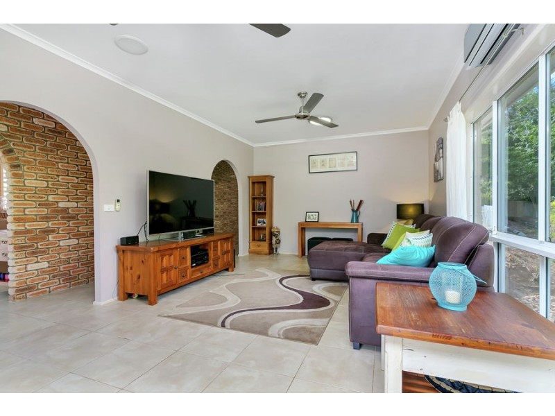 1 Sandpiper Court, Bayview Heights QLD 4868