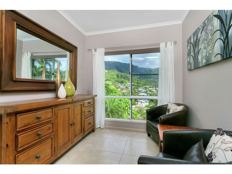 1 Sandpiper Court, Bayview Heights QLD 4868