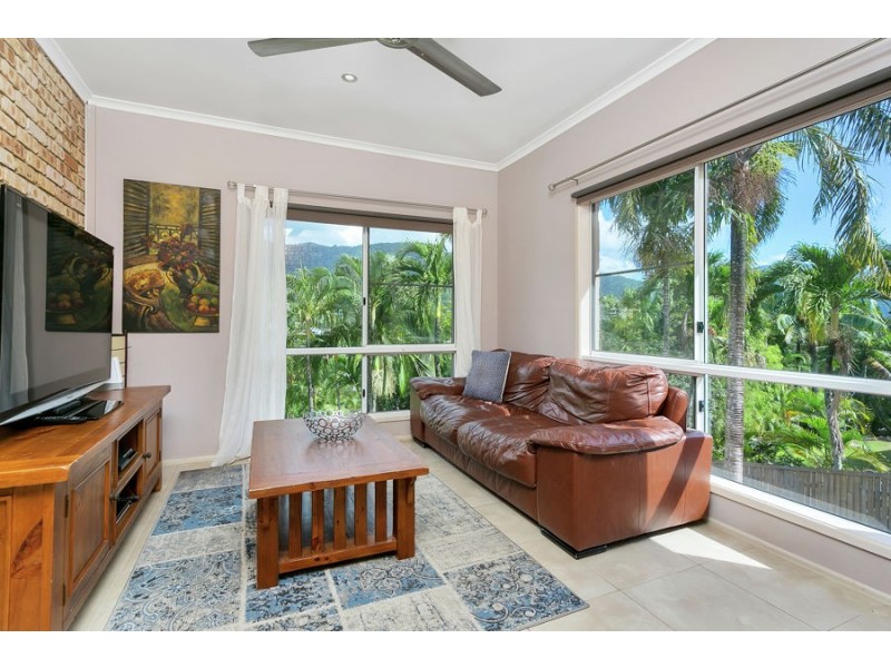 1 Sandpiper Court, Bayview Heights QLD 4868