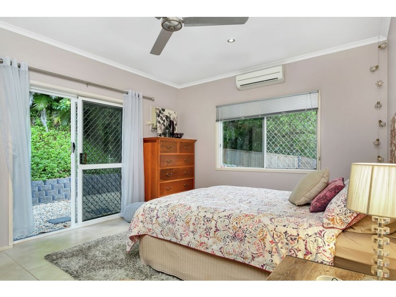 1 Sandpiper Court, Bayview Heights QLD 4868