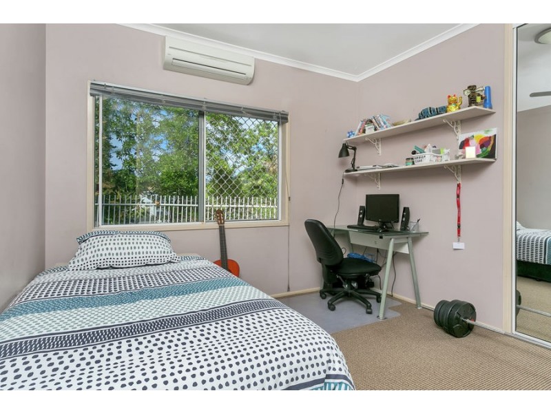 1 Sandpiper Court, Bayview Heights QLD 4868