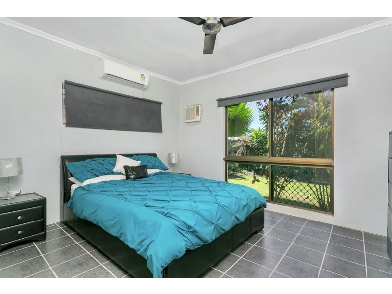 9 Sirius Street, Bentley Park QLD 4869