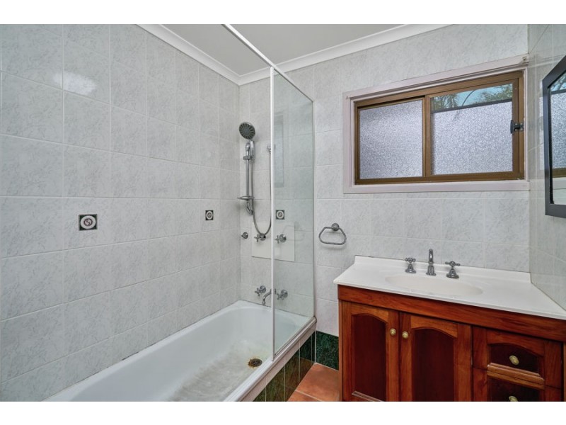 50 Oleander Street, Holloways Beach QLD 4878