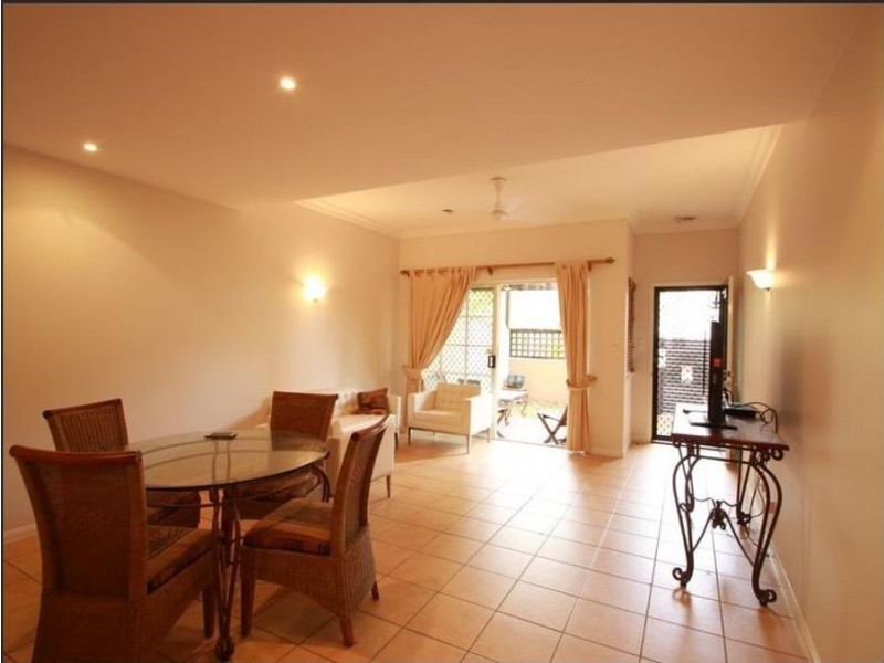 108/2 Greenslopes Street, Cairns North QLD 4870