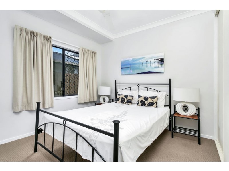 4 Whela Close, Bentley Park QLD 4869