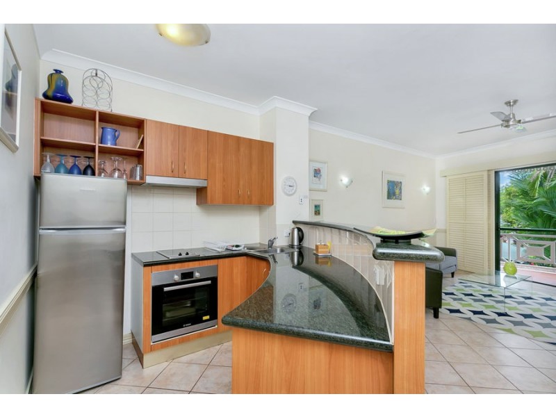 11 233 Esplanade, Cairns North QLD 4870