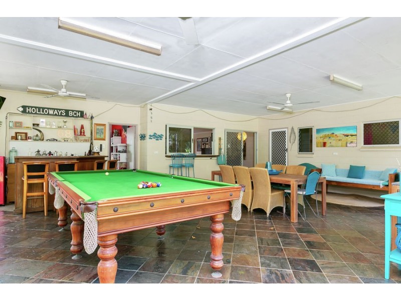 3 Baronia Crescent, Holloways Beach QLD 4878