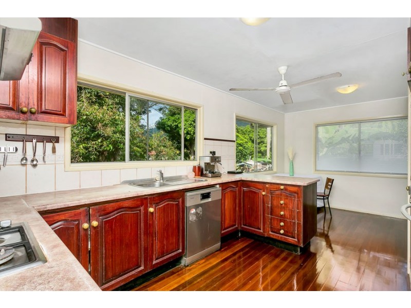 75 MacIlwraith Street, Manoora QLD 4870