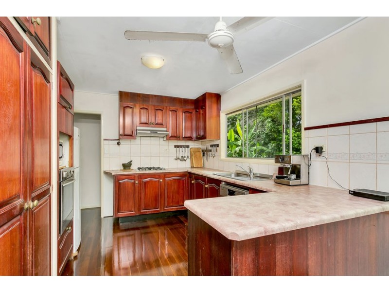 75 MacIlwraith Street, Manoora QLD 4870