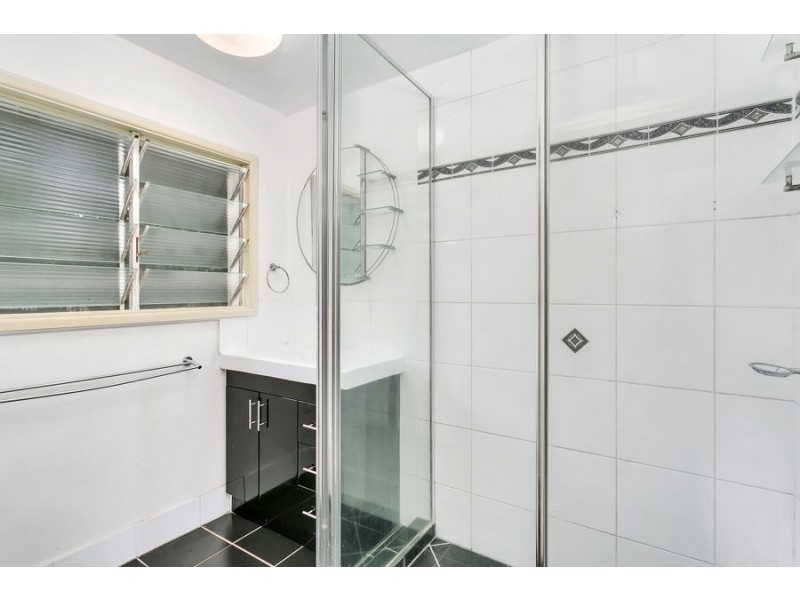 75 MacIlwraith Street, Manoora QLD 4870