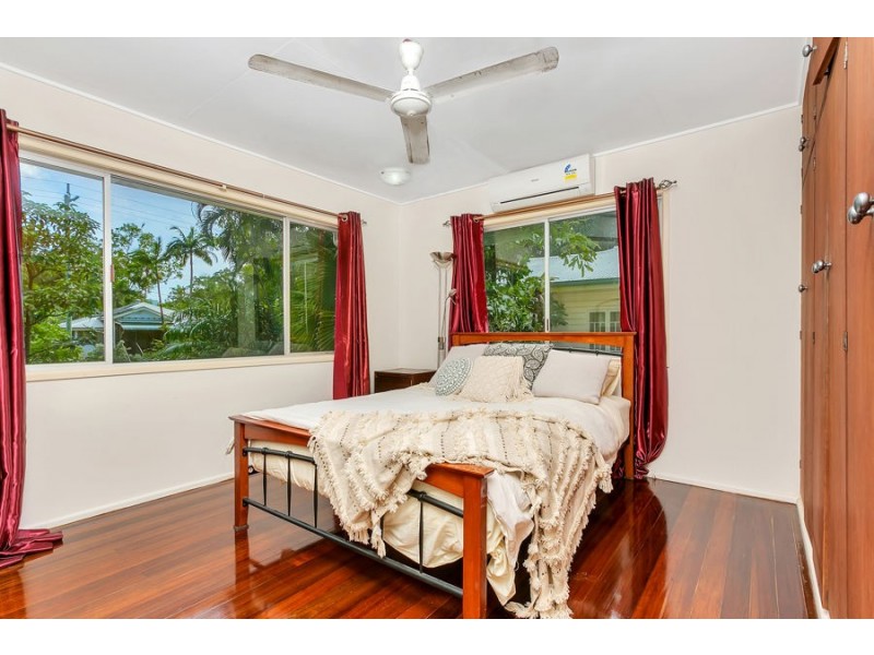 75 MacIlwraith Street, Manoora QLD 4870