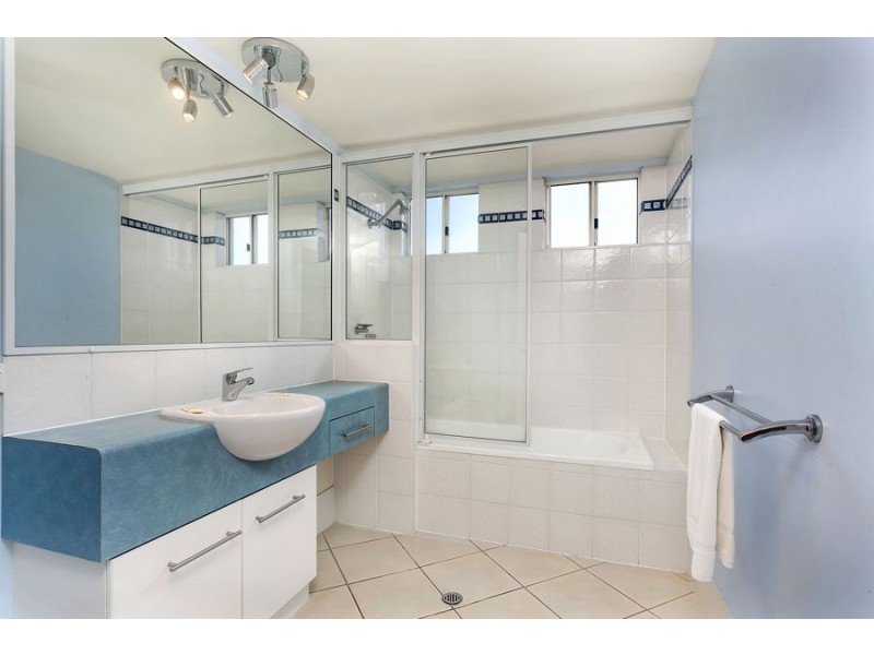 29 275-277 Esplanade, Cairns City QLD 4870