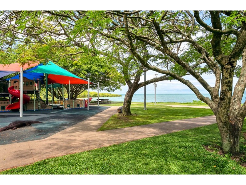 29 275-277 Esplanade, Cairns City QLD 4870
