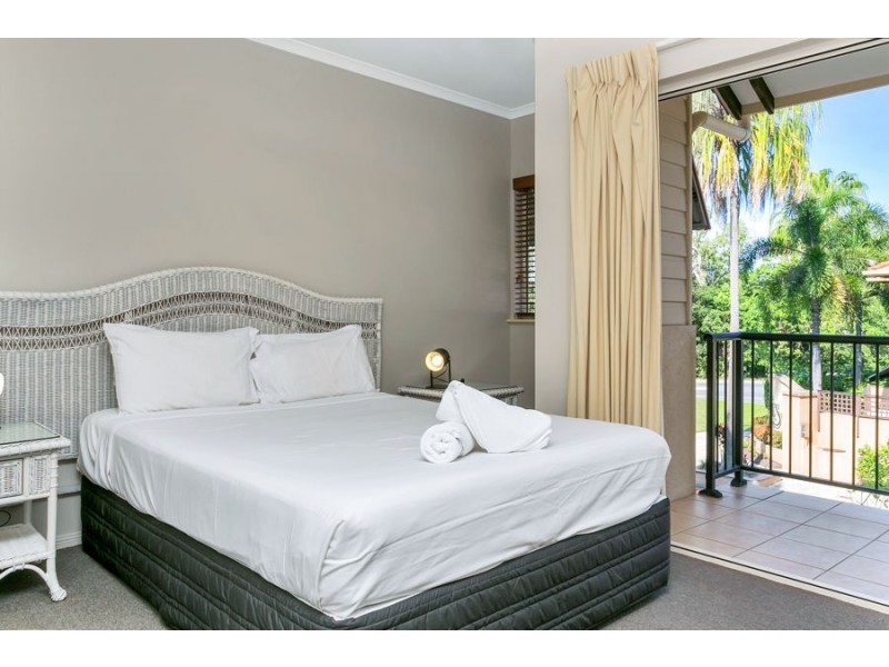 107/2 Greenslopes Street, Cairns North QLD 4870