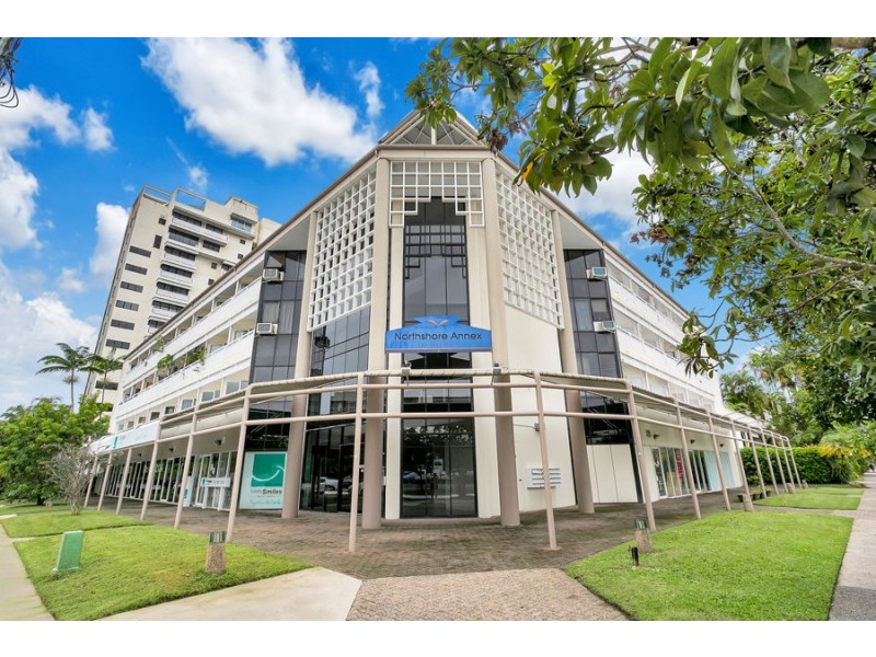 130/166-168 Lake Street, Cairns North QLD 4870