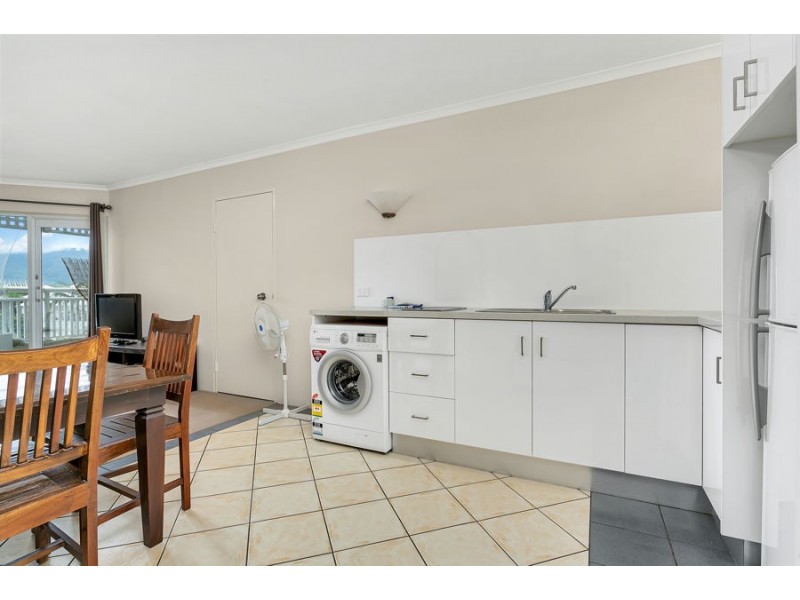 130/166-168 Lake Street, Cairns North QLD 4870