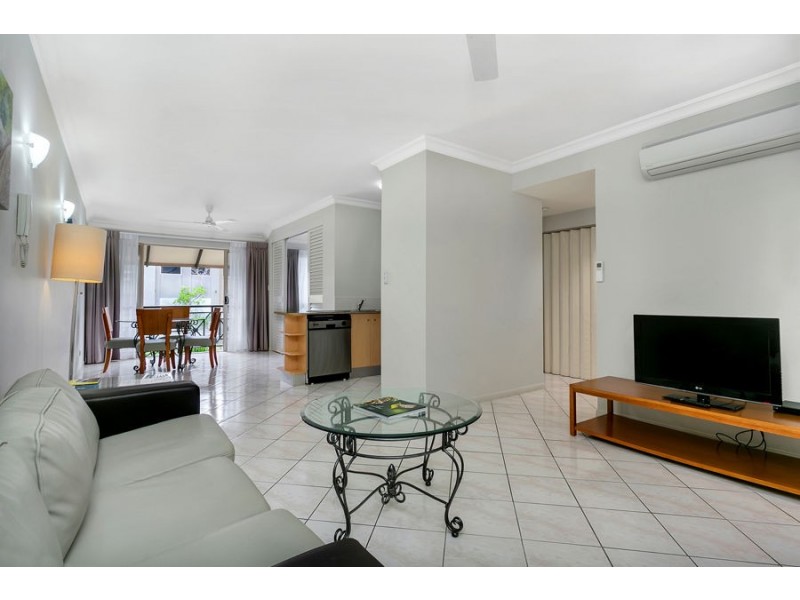 1632/2 Greenslopes Street, Cairns North QLD 4870