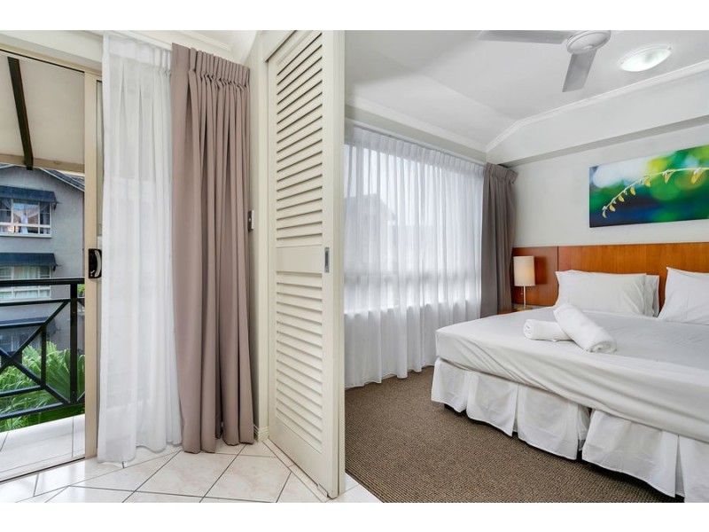 1632/2 Greenslopes Street, Cairns North QLD 4870
