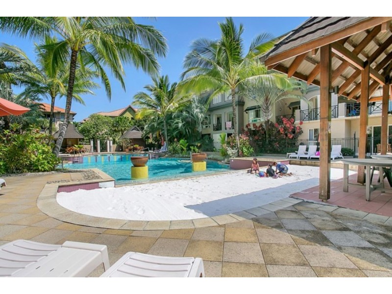 1632/2 Greenslopes Street, Cairns North QLD 4870